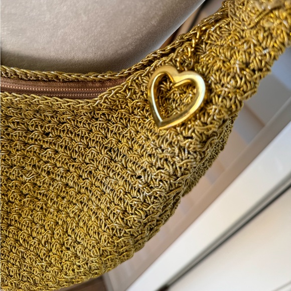 Y2K Gold Tone Mesh Purse Zip Closure Woven Straw Heart Keychain - Picture 4 of 7